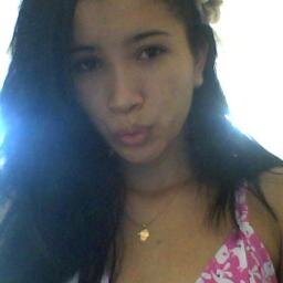 ´´ Os uniicos q saabeem o vaaloor daas suaas laagriimaas saao aaqueelees q coonheeceem oo vaaloor doo seeu soorriisoo!´´