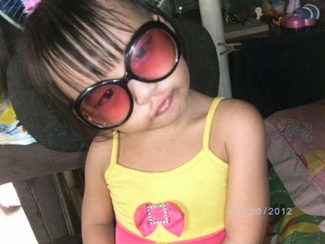 hi my friends call me jane ! Follow  ME and I Follow u back . i  love listening rap music # SOLID FLIPTOP FANATICS