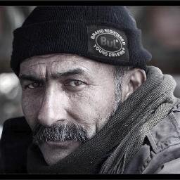 her deli üstünü başını yırtmaz ...