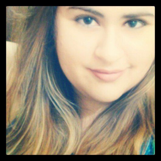 Escorpiana. Vocalista da Dead Lindas. Amante da Moda. Siga a @DeadLindas
