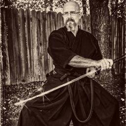 Storyteller, Maker, Unrepentant Nerd 
Pursuits: Steampunk Tales, Speculative Fiction, Vintage Pulps, OTR, Shotokan & Iaido