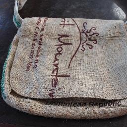Better Bags is committed to creating quality bags made from recycled materials.  Each bag sold helps provide school materials for a public school student in DR.
