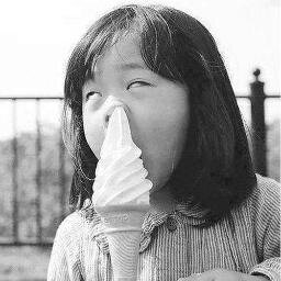 Letititititi's profile picture. Mujer besada por el fuego y piripi profesional.