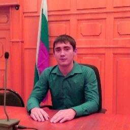 Vlad_95_'s profile picture. Не стоит слишком настойчиво интересоваться моей жизнью. Она может оказаться настолько интересной, что вы разочаруетесь в своей.