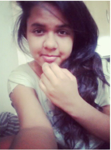 gosto de muitas coisas , namorando 3 . . . quer me conhecer segue ai :3