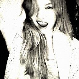 dis ma fangirl account. @tovajanson