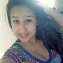 Sou Elaine Pereira, tenho 14 anos, meu apelido é Laine.sou souteira, meiga, legal e simpatica..Pronto tudo qe vcs presisa saber sobre mim sz'