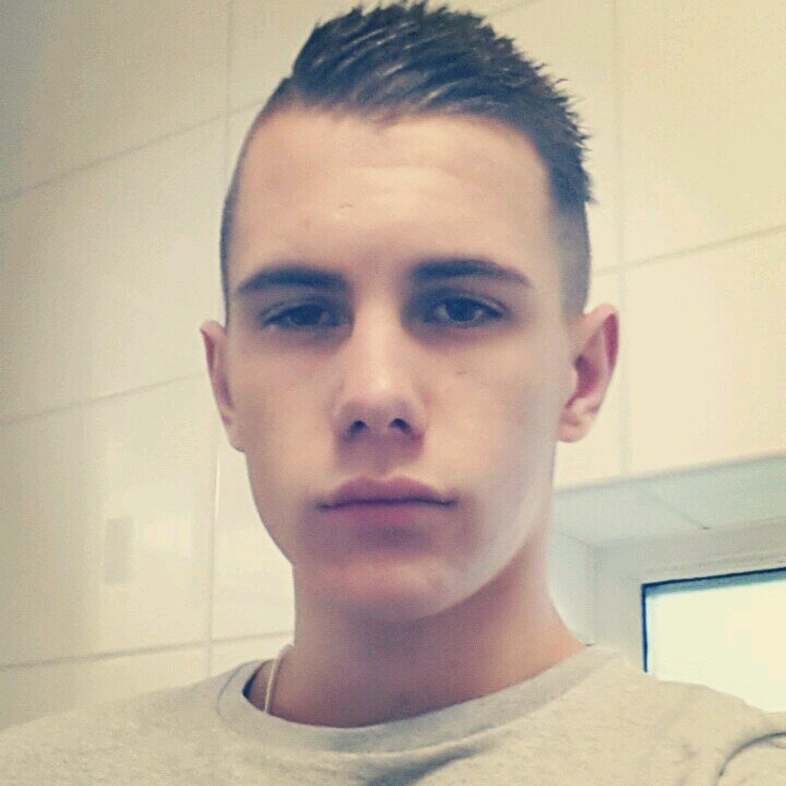♡Suzanne.                     Je bent me liefde van me leven mijn heroo XxSuusje