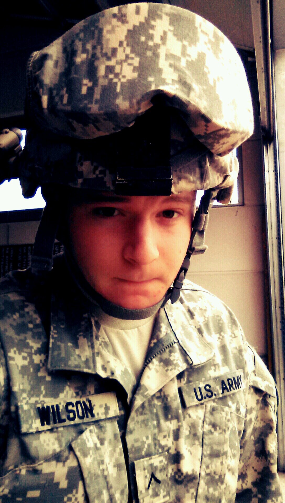 DJFROZ3N. 12B United States Army  Germany Livin'. Japan Preferably, 北海道。 8 Languages.