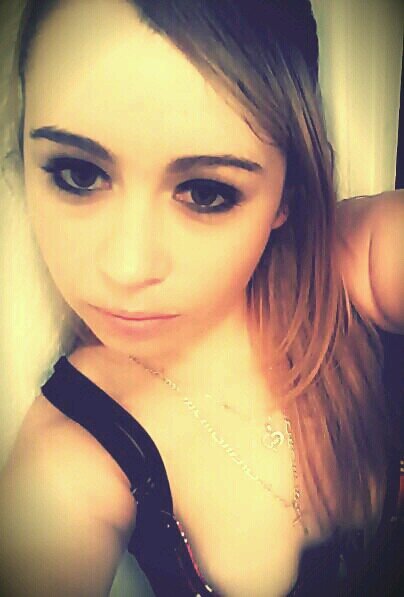 _DLovely82's profile picture. 