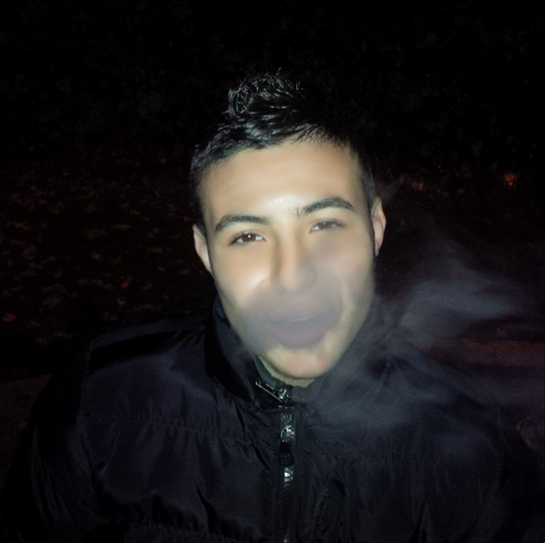 YaniisArmanii's profile picture. La Chicha c'est la base, Rien à dire jte laisse me découvrir #Team213 rebeu dur à suivre mais facile à follow *94430 c'est la base*