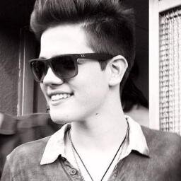 ''E toda noite antes de dormi,peço pra uma estrela me guiar até vocês'' Breno e Caio ❥ Since:3O/1O/13.