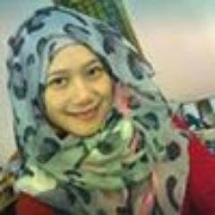 Ketika gue sedih sama sekali gg adha yg perhatian sma gue 
 Tp ketika gue seneng pastii temen gue deketin gue :(