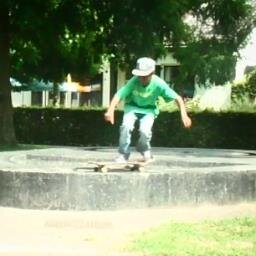 #chicken/skateboarding/2B capellenborg/blacka.;.
                             insta: appie334