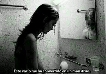 «Estoy aqui por necesidad no por moda.»No me dejen sola.