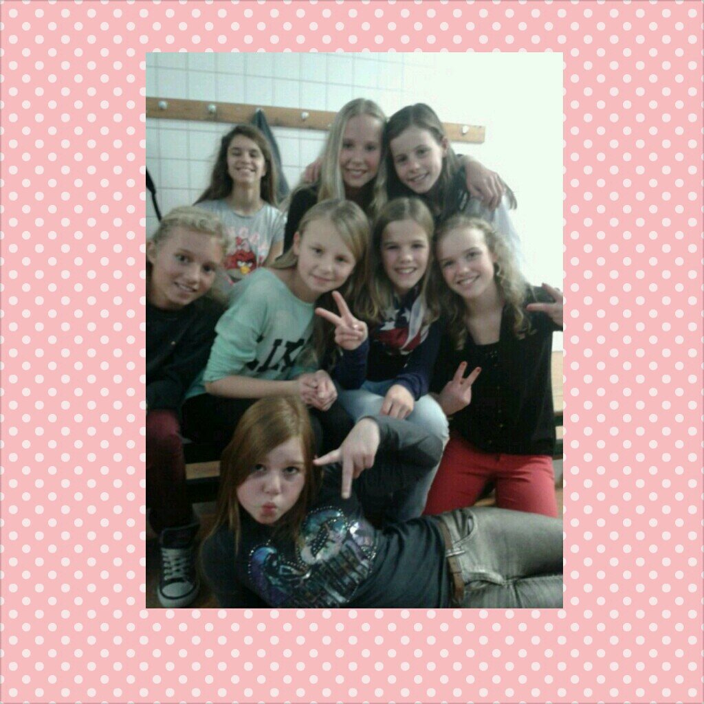 ♥hou van schatjes evie senna sam kim anouk marin nienke vera michelle celine brittx♥ - voetbal D3 -BR1L -mis groep 8