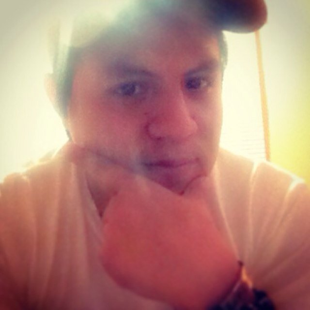 Productor de Campo Programa Así Pasa Ecuavisa,  Dj. Profesional, amante d la comida Ecuatoriana, Equipo de mis amores B.S.C. y Guayaco de Cora.