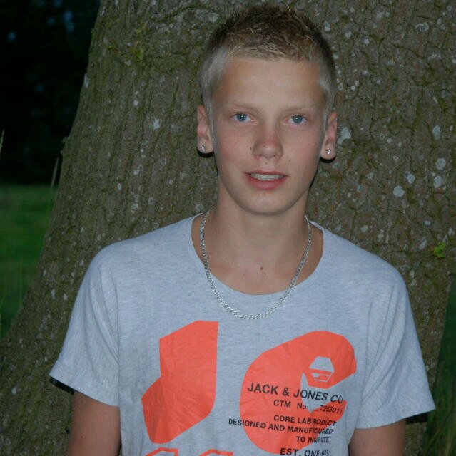 sjors. * 08-03-99. * voetbal*lauwers college kollum*08-11-13