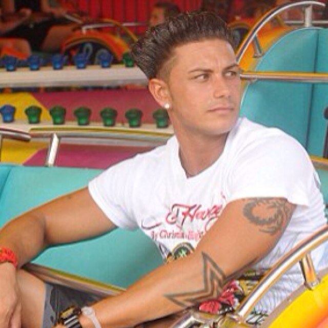 Huge supporter of Pauly D and love Jersey Shore! Snooki retweeted 1/21/13