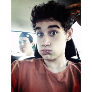 Youre cute,i like you. S i n g l e, boo.