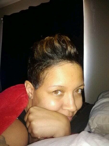 iam just me with two kids !!! Iam a acter been n 3 movies!!! I am a fashion designer as well!!!!