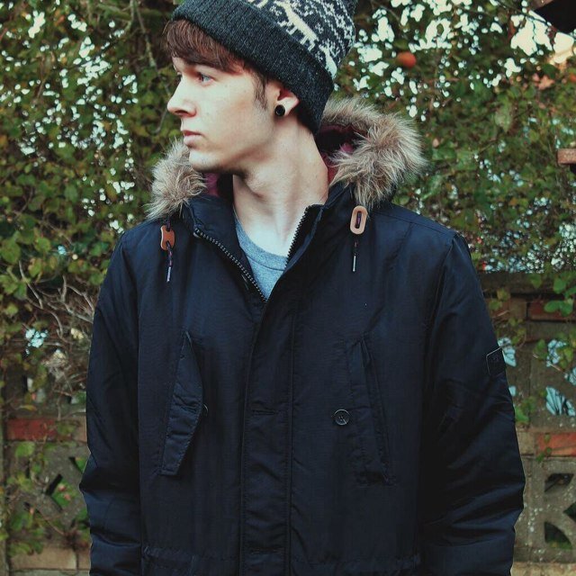 feedthewolves_'s profile picture. electronic musician.