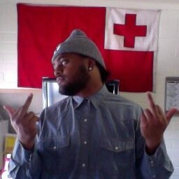 HowYouDoThat_'s profile picture. Heart of a Cat; Mentality of a Chicken