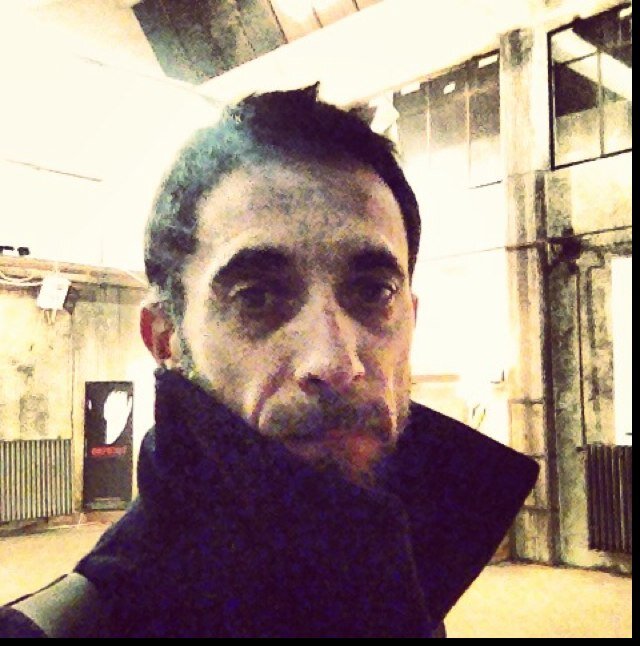 ZioTurchi's profile picture. alto biondo plurilaureato sempreinforma ricco sincero