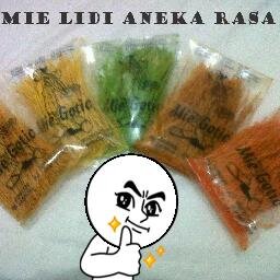 Tersedia Mie Gotik (Mie lidi dan Mie Kriting Aneka rasa) dan Makaroni Gotik (Makaroni dibalut Cokelat aneka rasa) yummmyy