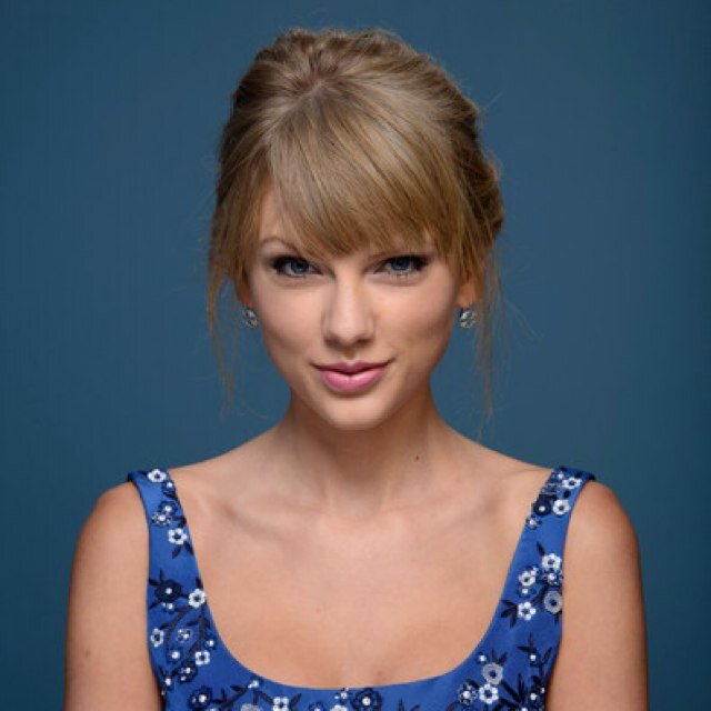 Hi! I love Taylor Swift and my life basically revolves around her!! 7•27•13 I turned Red! Massachusetts now capture it remember it!