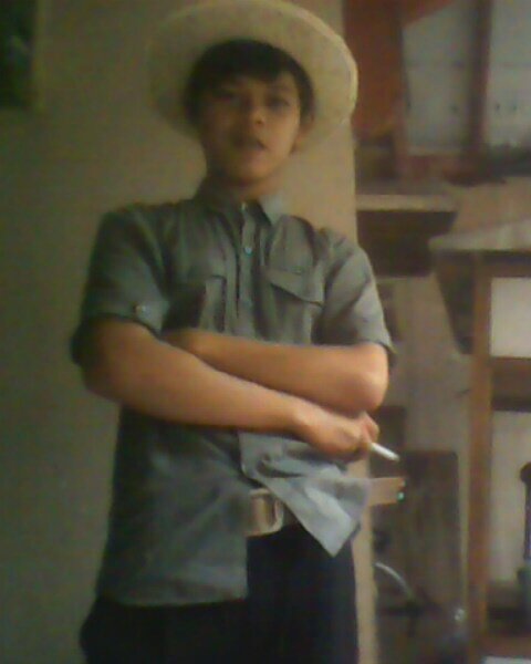 arieshari77's profile picture. 