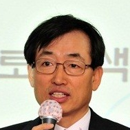 사람 냄새 나는 광주 교육 /
광주대학교 교수, 前 광주광역시 부교육감, 제주특별자치도 부교육감, 교육부 공보관실, 감사관실, 학교정책실, 차관실, 기획관리실, 대학정책실, 총무과