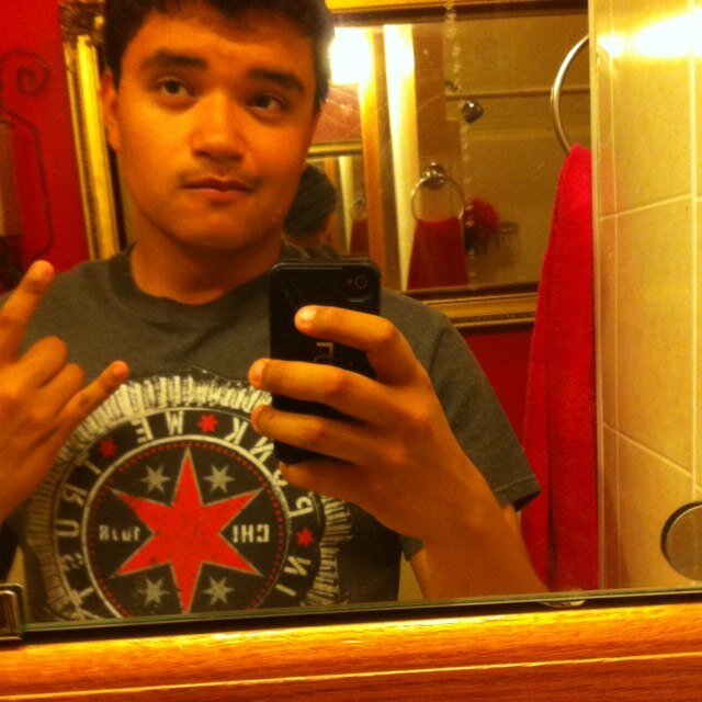 SolisGregg's profile picture. A Raging COD player -.- ;D Follow me and ill follow back ;) and a great friend to most people lol and a great guy :)