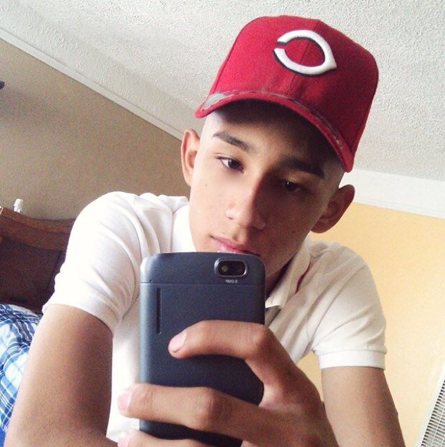 #Follow Me C; Ask For a FB and i will forsure (/.^)