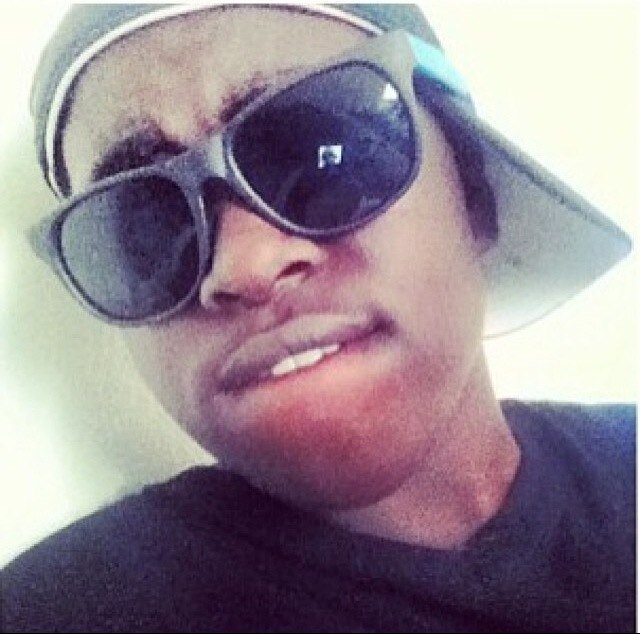 Flyshit_Davis's profile picture. 