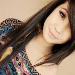 Twitter : SyashaTachaa_♡ Instagram : syasha_rushdiena♡ WeChat : syashabeliebers & SyashaTashaa