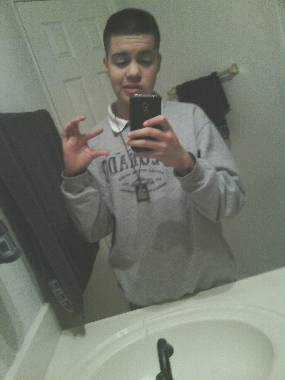 Instagram; youngin_es817 ) Kik; Jayy_64