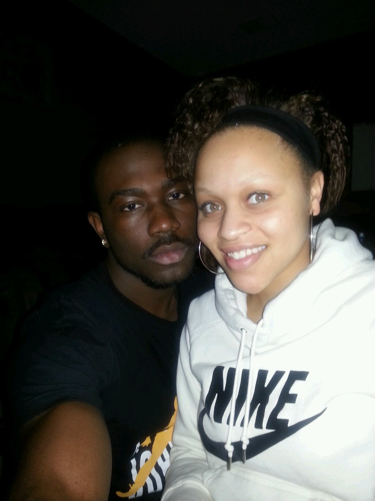 SMS ENT. SELF MADE DJ; ST. PAUL MN #TEAMFOLLOWBACK #FOLLOW MY ARTIST @slinkProper @VeezRiddlez AND MY OTHER DJ @DJRAYBANDZ