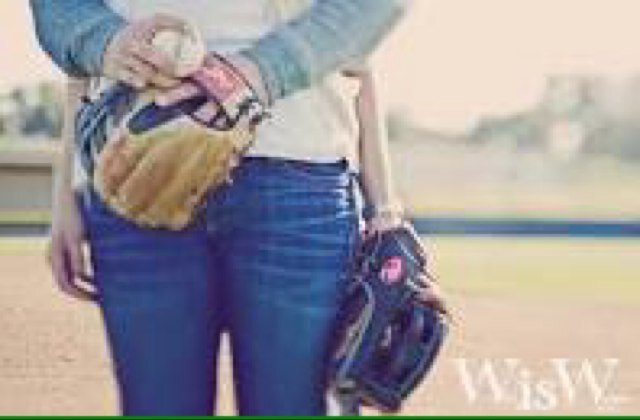 the_baseballGF's profile picture. Im a sophomore in college, boyfriend is chasihg his baseball dreams! 2 years strong & still going.