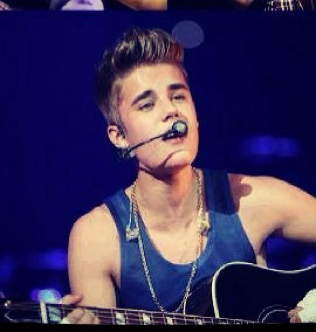 WE ❤ JUSTIN BIEBER! he means the world to me im pround of you JUSTIN 24/7 a follow from you will make me shit my pants ... THANK YOU for making me BELIEVE..!