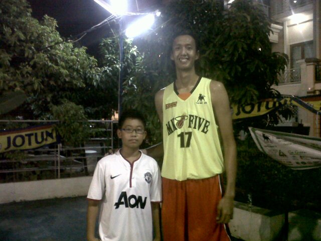 Basketball player #6