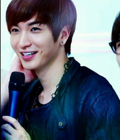 nanaalaraqiaSJ's profile picture. kpop is my life(｡ ^ ◕ ‿ ◕ ^ ｡)  super junior my legend♕❤  other Kpop bands are my love ✿❀then I,m the crazy of Kpop(｡ ^ ◕ ‿ ◕ ^ ｡)