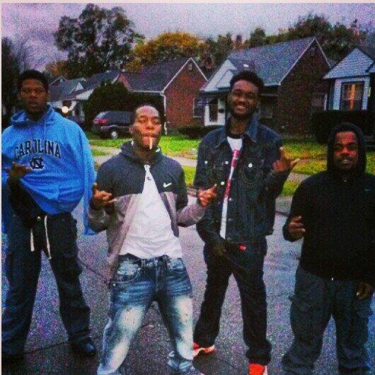 Realniggas I fuck wit! Brightmo til the world blow!!!