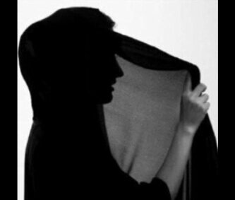 أُمآرِس صرآحةة يُسميهآ ذو الوجهينَ (وقآحة) ! كآتبة مُبتدئه ! تغريدآتي تُعبر عن آشيآء تُعجبنيَ لآيُشترط آن تمثلنيَ ! مؤمنه بآنه كمآ تُدين تُدآن ،♡!