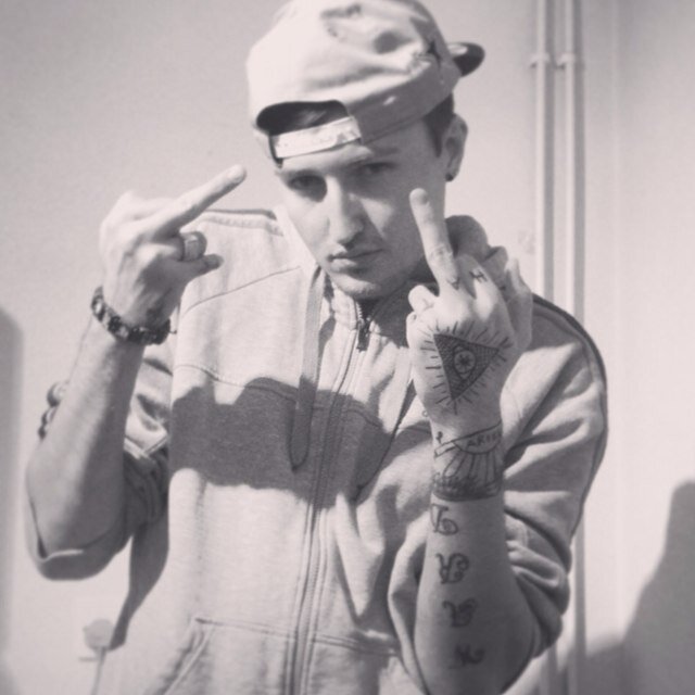 Singer/Rapper #TeamFollowBack
