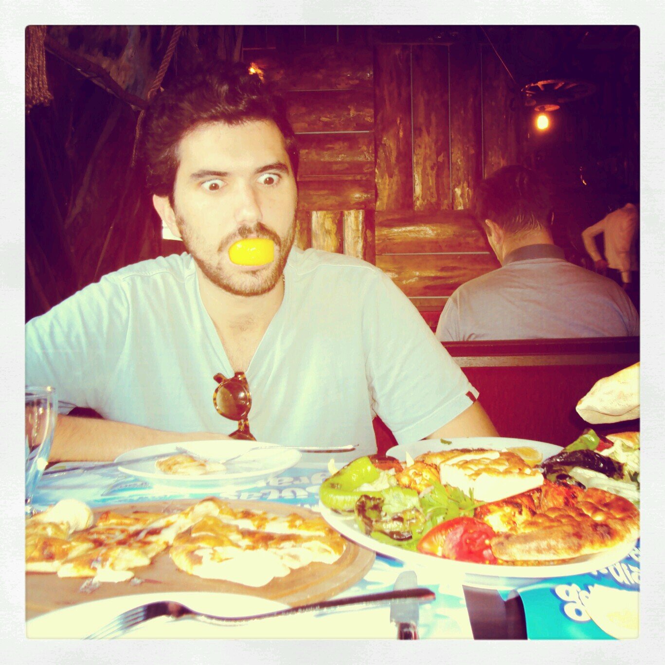 snazzy_bum's profile picture. cannot be exposed to bright lights, neither get wet nor be fed after midnight