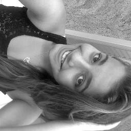 Acabou a bagunça da vida, agora só amor. Paz e amor! ☮