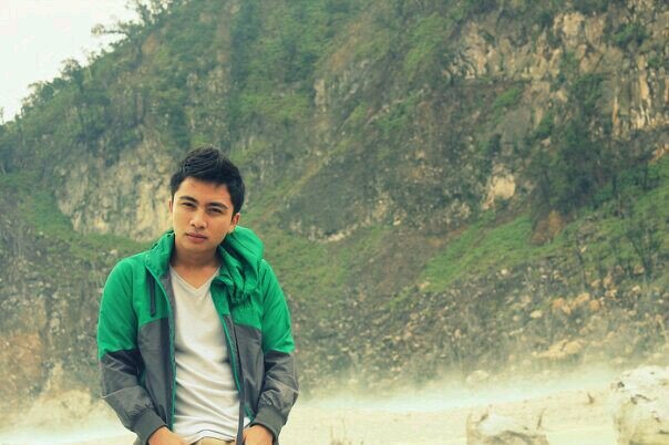 PutraaFajarr's profile picture. a life without dreaming, is a life without meaning