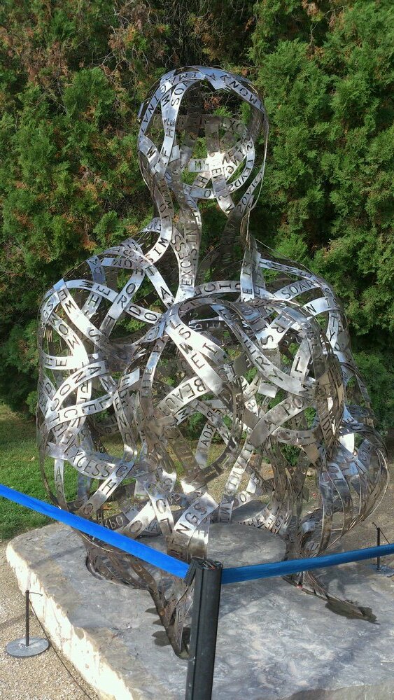 SebProf's profile picture. Grand généticien il a réussi à décupler le séquençage de la passion. Il est aujourd'hui reconnu comme un maître de la mauvaise foi!