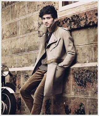 Vas Happenin worldwide?? I love listening to One Direction,Eminem and much more/ follow me and i'll follow you back!! ilysm ^_^
